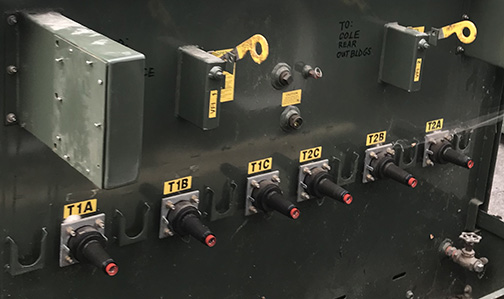 600 Amp, COOPER, R-VAC 9, 15KV, 1995, 2Q9213306, PADMOUNT OIL SWITCH:1, 2IN 2OUT