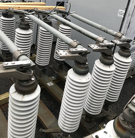 1200 Amp, HK Porter/Delta Star, PMB40A, 72500 V, HM, VB, Gang Operated Air Break