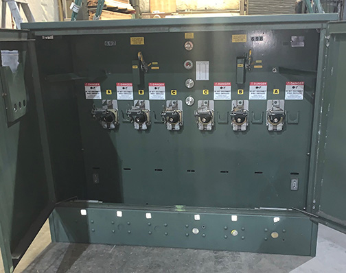 600 Amp, COOPER/KYLE, MODEL RVAC, 38,000 V, 2002, 2 WAY, SF6 PAMOUNT SWITCH