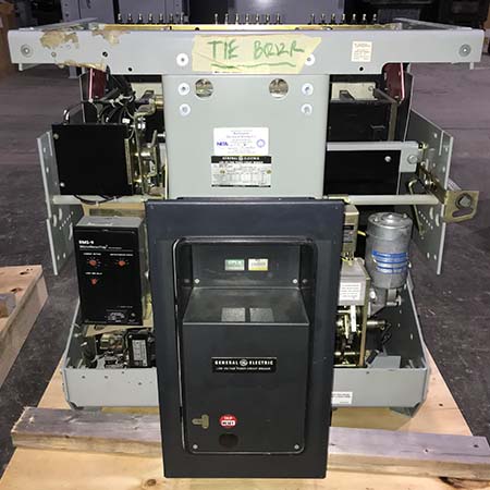 4000 Amp, GE, AKR-7F-100, 480 V., AIR CIRCUIT BREAKER