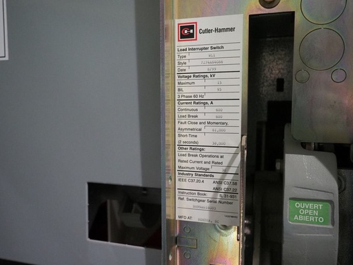 600 Amp, CUTLER HAMMER, No. WLI, 15000 V.,ALTERNATE PREFERRED LOAD BREAK SWITCH