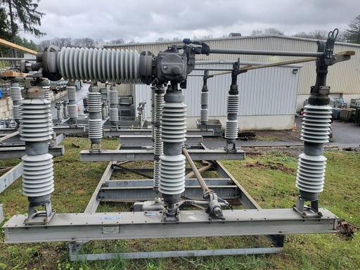 1200 Amp, S&C, No. MARK V, 121000 V., Circuit Switcher and Controller