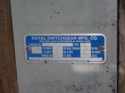 1200 Amp 38 kV Royal Switchgear Hook Stick Switches, Horizontal Mount, Vertical