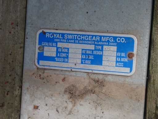 1200 Amp 38 kV Royal Switchgear Hook Stick Switches, Horizontal Mount, Vertical