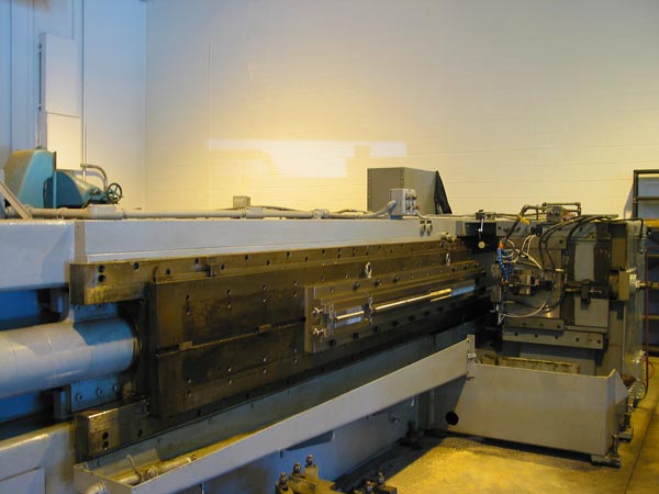 Colonial, 15 Ton, 120 , Sliding Platen, Single Ram, 1954