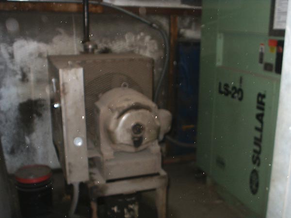 Sullair No. LS-20-100 ,825 CFM, Rotary Screw w/refrigeration air cooler, New 1998