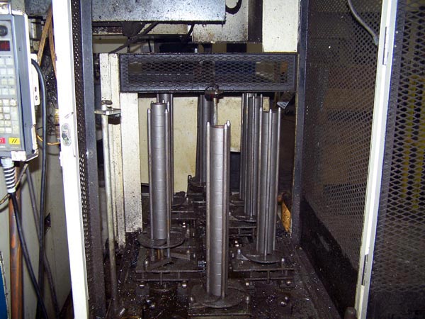 Hitachi-Seiki Hi-Tech Turn 20, Fanuc 10-TF, 8 Chk, 2 1/2 , 18 Dia swing x 10 Z, 3600 RPM, 15 HP, 1-3/4 Bar cap, Chip, A2-6 spindle taper - New 1986