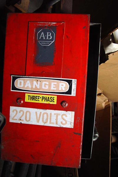 No. 5CF, Wheelabrator, 27 x 36, Tumblast Model, RLM w/hopper,Loaded & Elevator, 15HP, 1960s