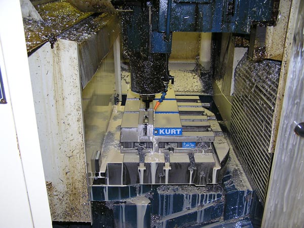 22 X, 16 Y, 18 Z, Daewoo ACE-35, Pallet Shttl,7000 RPM, 16 pos ATC, 7.5HP,Fanuc OM,1997