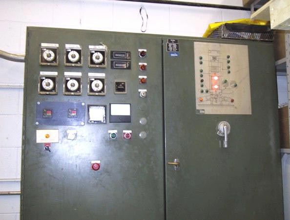 275Ton,Desma,Model 960.032,1000 cc,2.6 lb shot,24 x20 H-Platen,17 Str & DL, 40HP,1980s (2)