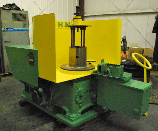 12 (304mm) VAUGHN MODEL 8SD VERTICAL BULLBLOCK, 10/13 HP (10536)