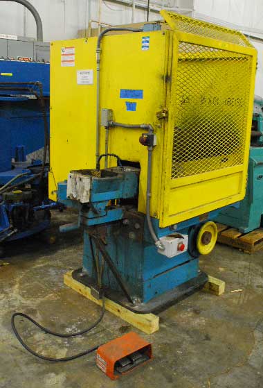 22 (559mm), BARRON & CROWTHER, SINGLE DIE BULL BLOCK (13719)