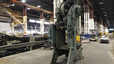 110 TON CLEARING OPEN BACK INCLINABLE PRESS