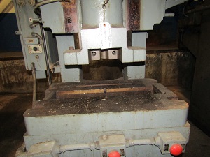60 TON BLISS MODEL #C-60 OPEN BACK INCLINABLE SINGLE CRANK PRESS