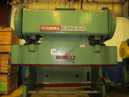 260 TON NIAGARA MODEL #N-260-8-12 PRESS BRAKE