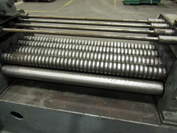 52 TORRINGTON #1010 9 ROLL STRAIGHTENER