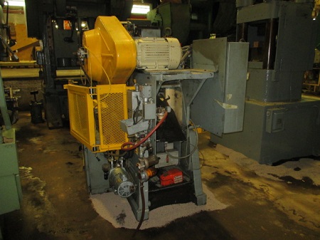 15 TON, V & O MODEL #15 OPEN BACK INCLINABLE SINGLE CRANK PRESS