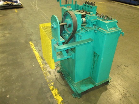 3/8 TORRINGTON MODEL #1819 12 ROLL 2-PLANE TUBE & ROD STRAIGHTENER