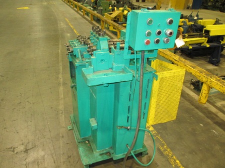 3/8 TORRINGTON MODEL #1819 12 ROLL 2-PLANE TUBE & ROD STRAIGHTENER