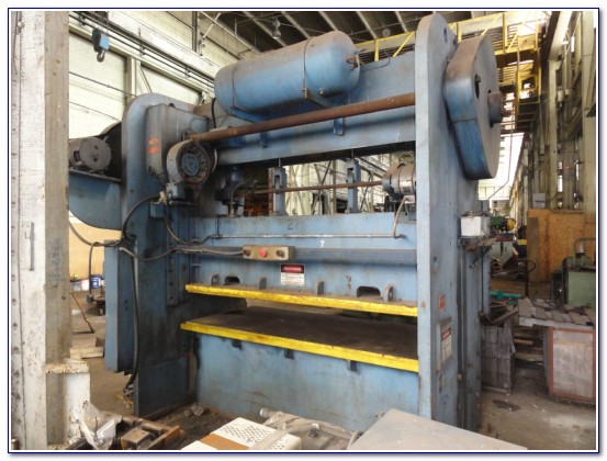 150 TON NIAGARA MODEL #PN150-72x36 STRAIGHT SIDE DOUBLE CRANK PRESS