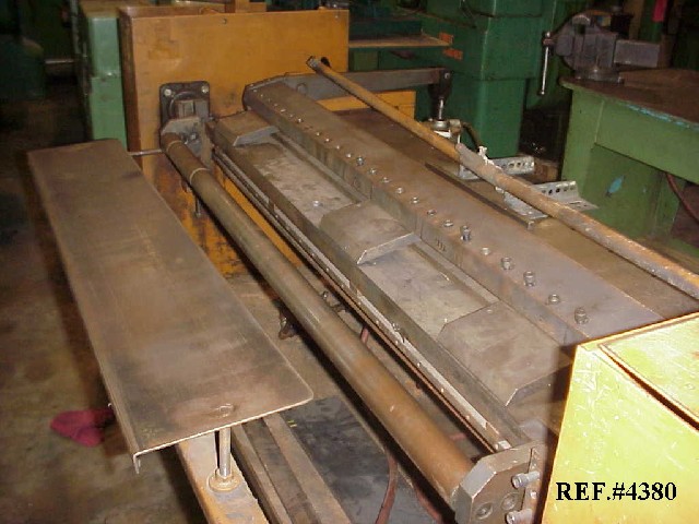 CARBIDE MODEL #9851 FINGER BRAKE