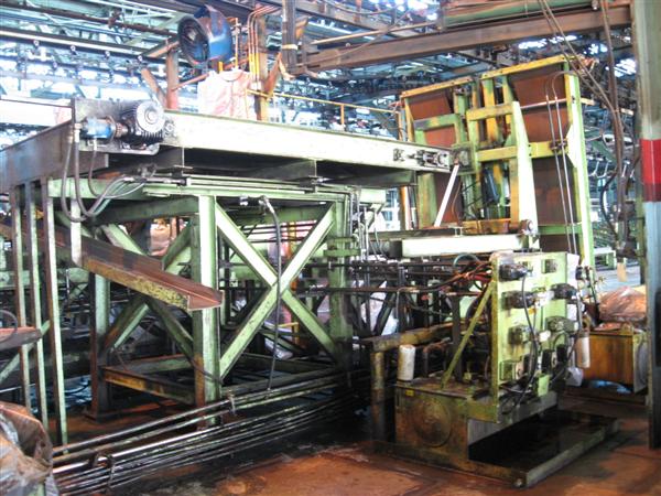 VAUGHN MODEL 84-24-60 VERTICAL DROPOFF BULLBLOCK