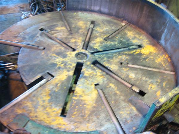 VAUGHN MODEL 84-24-60 VERTICAL DROPOFF BULLBLOCK