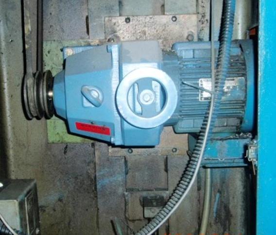 TORRINGTON MODEL #W10A SEGMENT TYPE WIRE SPRING COILER