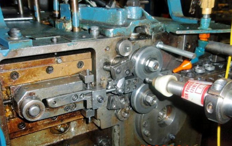 TORRINGTON MODEL #W10A SEGMENT TYPE WIRE SPRING COILER