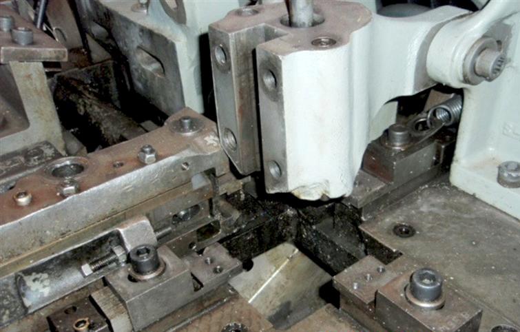 NILSON MODEL #S1F, MECHANICAL 4-SLIDE