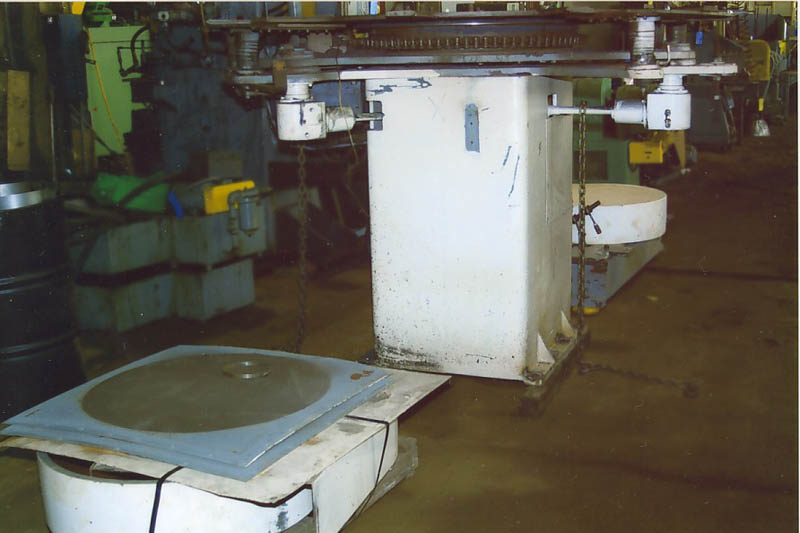 BESLY MODEL #926 TWIN HYD. VERTICAL SPRING GRINDER