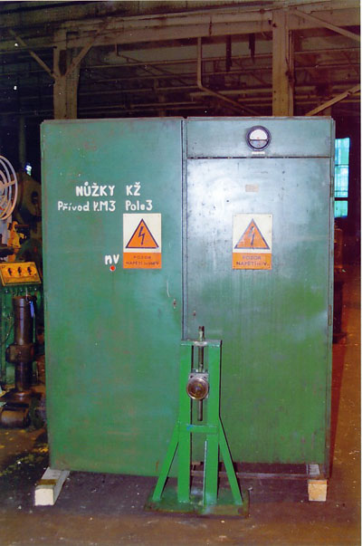 17-1/2 x 2-1/2 x 2200# KZ SLITTING LINE