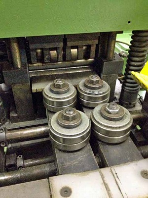 7 (178MM) KOHLER 19 ROLL LIGHT GAUGE STRIP LEVELER