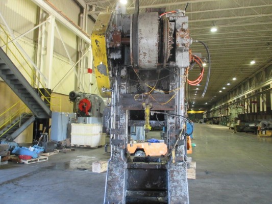 200 TON MINSTER STRAIGHT SIDE SINGLE CRANK PRESS