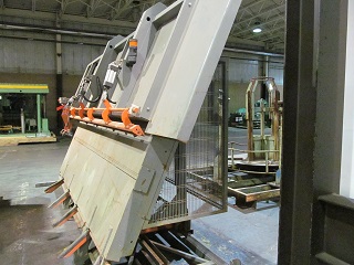 SCHNELL MODEL BW-4.5T=1000 DISCHARGE TABLE