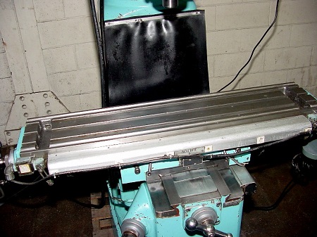 9 x 42 HURCO VERTICAL MILLING MACHINE