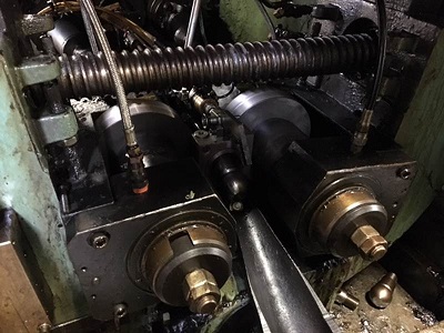 KINEFAC Mdl# MC-25, 2 DIE CYLINDRICAL THREAD ROLLER