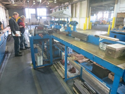 CUSTOM HYDRAULIC STRAIGHTENER