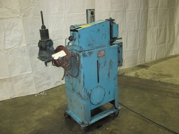 NILSON #1B-ROS ROTARY OSCILATING WIRE STRAIGHTENER