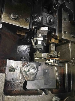 NATIONAL MODEL M5 HIGH SPEED SINGLE DIE TUBULAR RIVET HEADER