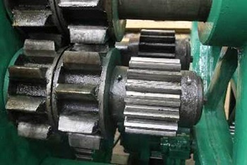 12' X 1/2 BERTSCH BENDING ROLL