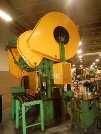 150/110 BLISS No, 3-3/4 SINGLE CRANK TOGGLE PRESS