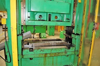 60 Ton MINSTER #P2-60-36 HIGH SPEED PRESS