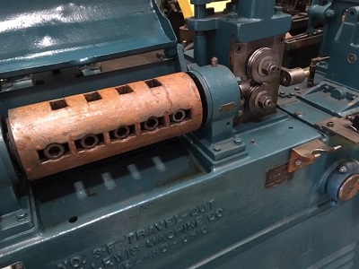 LEWIS MODEL 3F STRAIGHTENER AND CUT OFF