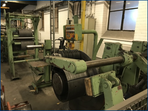 12 (320MM) AKV LOOP SLITTING LINE W/ PACKAGING LINE