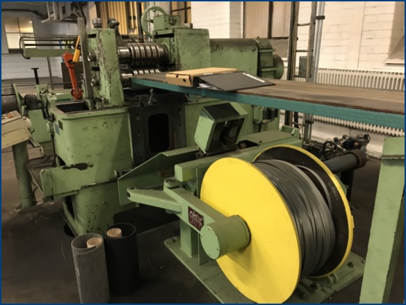 12 (320MM) AKV LOOP SLITTING LINE W/ PACKAGING LINE