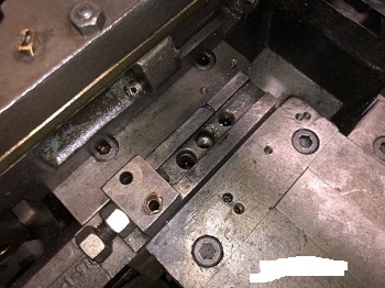 NILSON MODEL S-1-F FOUR SLIDE MACHINE