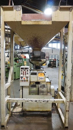 SHIMAZU 3NFA 3/8 TWO SPINDLE NUT TAPPER