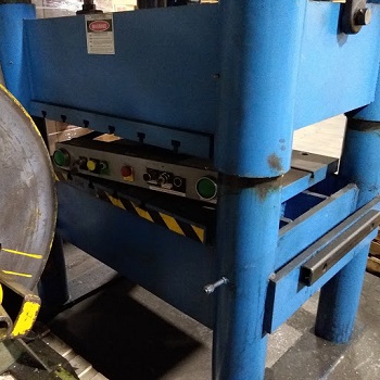 68 TON BECKWOOD 4-POST HYDRAULIC PRESS