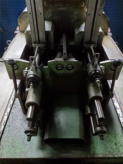 SHIMAZU 3NF 3/8 TWO SPINDLE NUT TAPPER